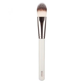 MUA FLAT FOUNDATION BRUSH